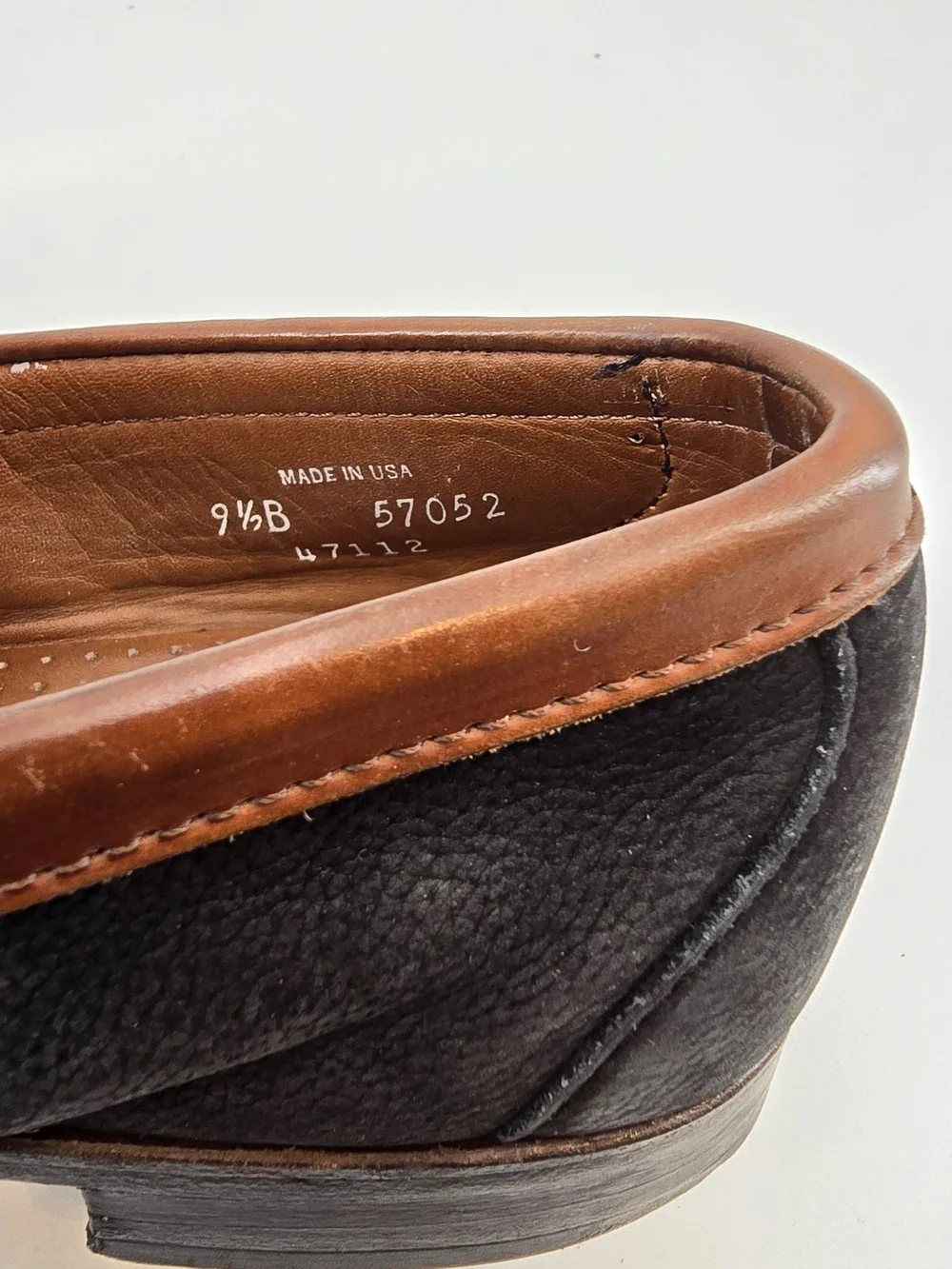 Allen Edmonds Townsend Black Nubuck and Brown Leather Penny Loafers 9.5 B